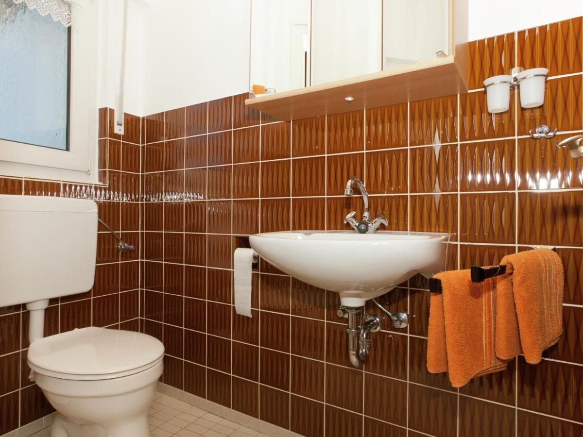 Serene Apartment In Meschede With Balcony Grevenstein 外观 照片
