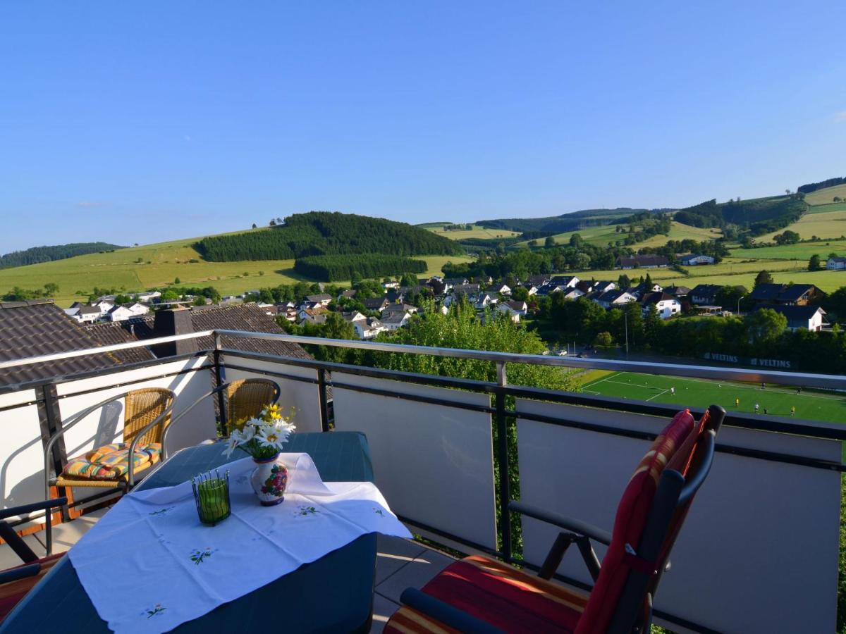 Serene Apartment In Meschede With Balcony Grevenstein 外观 照片