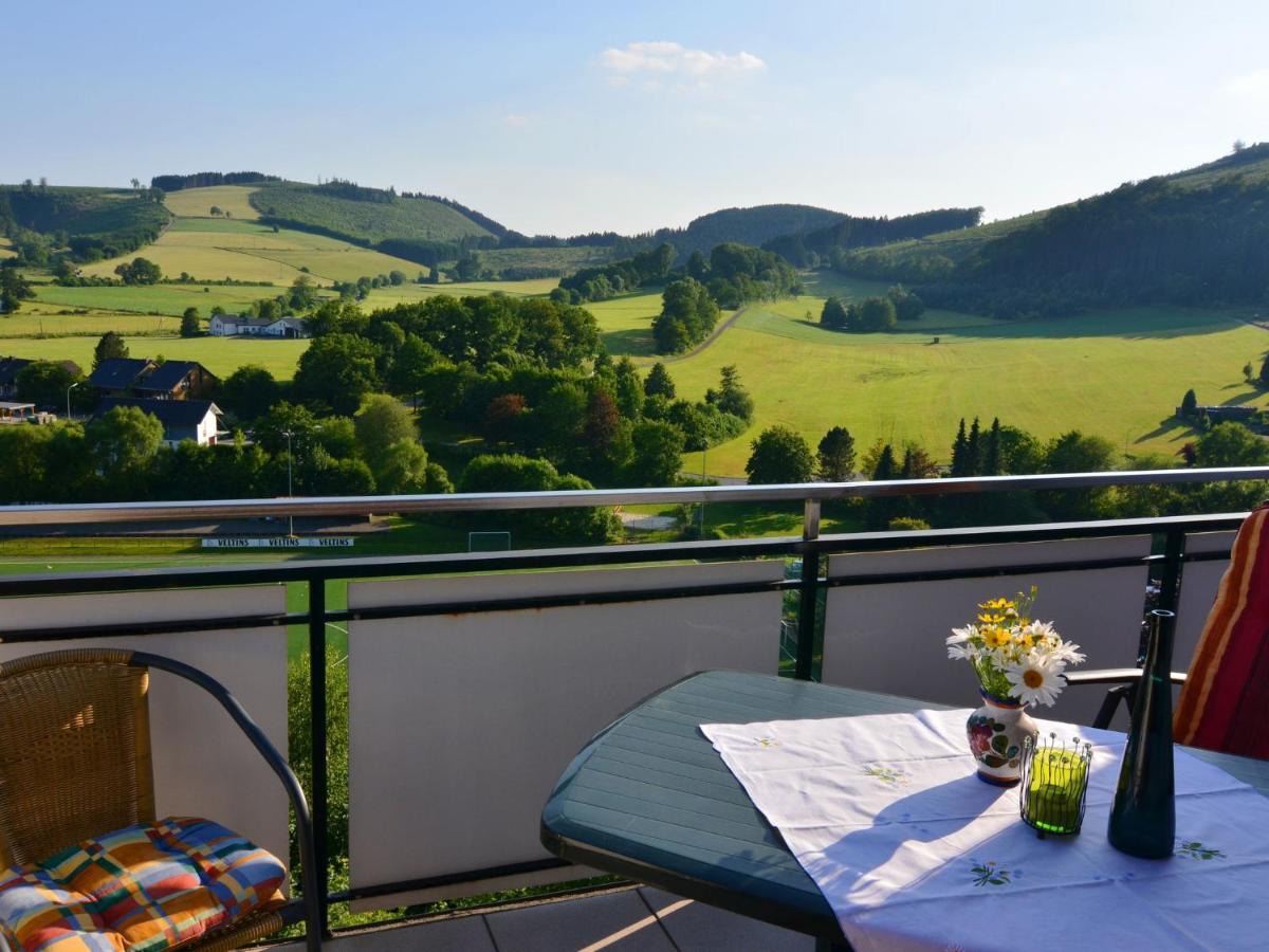 Serene Apartment In Meschede With Balcony Grevenstein 客房 照片